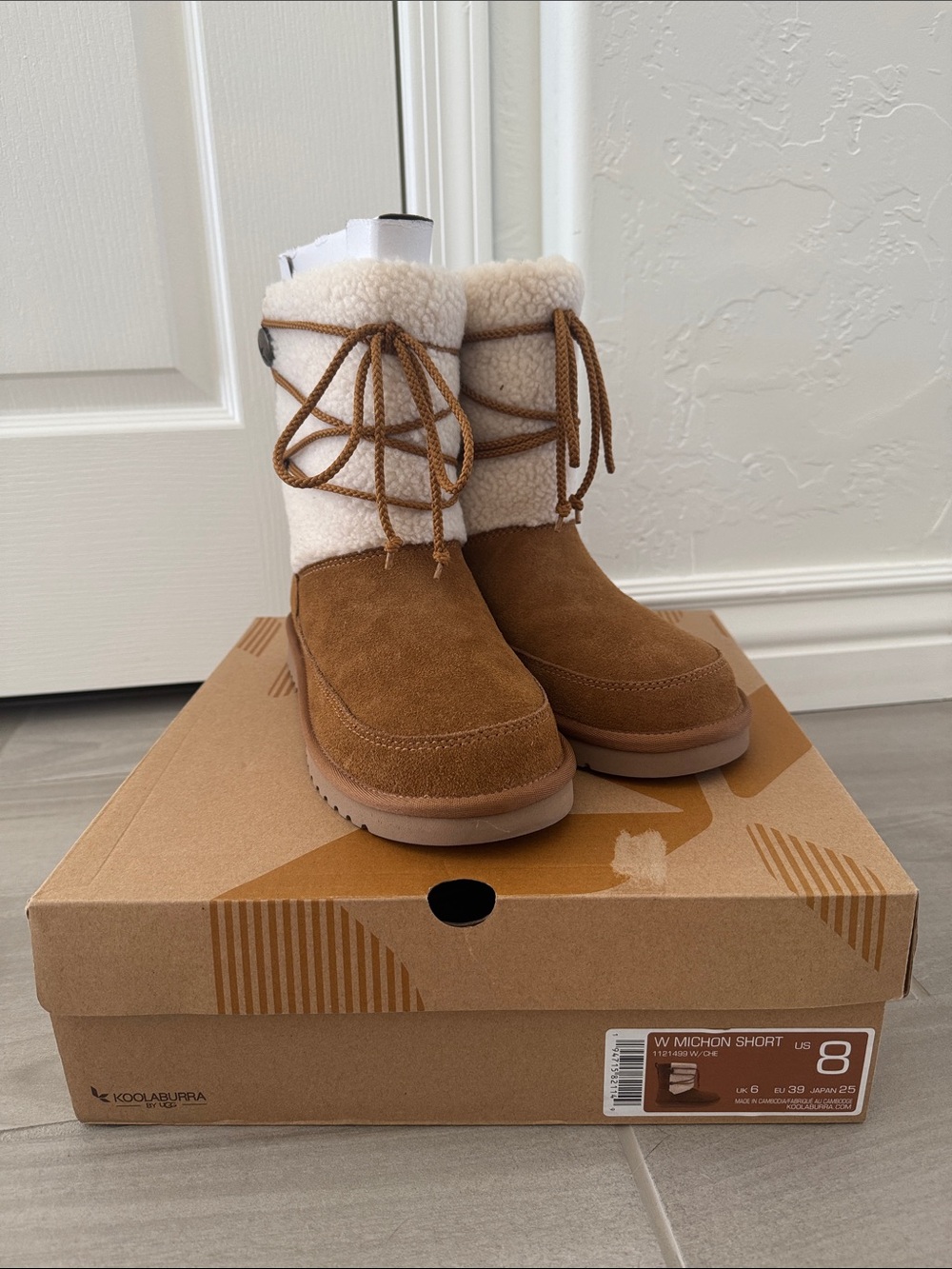 Koolaburra by UGG Michon Bootie Women's 8 Chestnut Laced Suede
